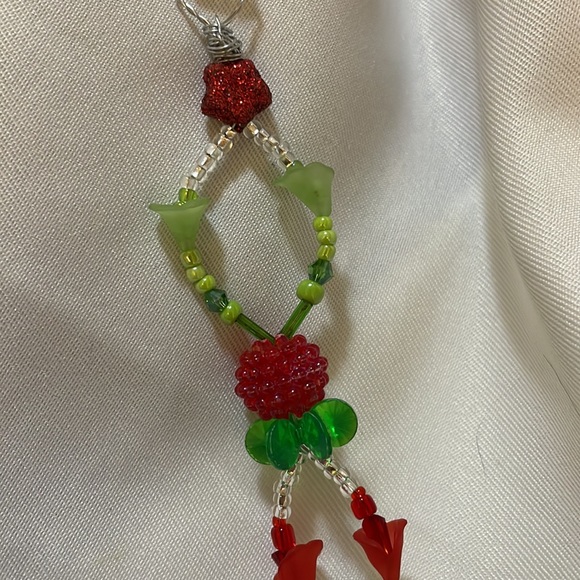 Handmade Christmas Ornament or Sun Catcher w New, Vintage & Upcycled Beads - Picture 4 of 6